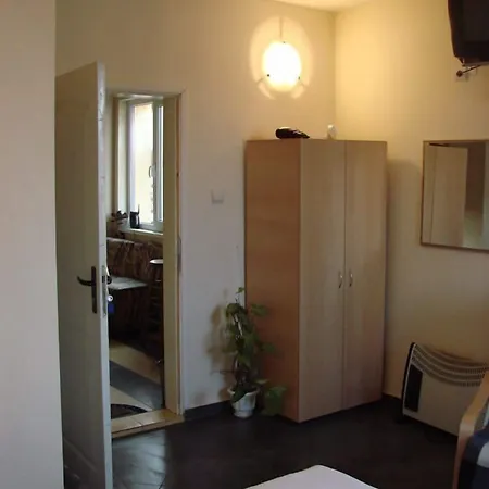 Avel בית הארחה